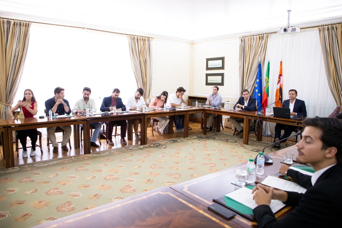A Federação Académica do Porto reuniu com os Presidentes do PSD e da JSD